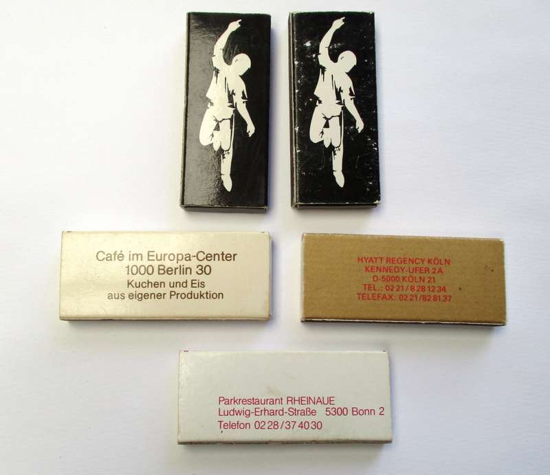 Lot of vintage Match Boxes - Bonn / Berlin etc.