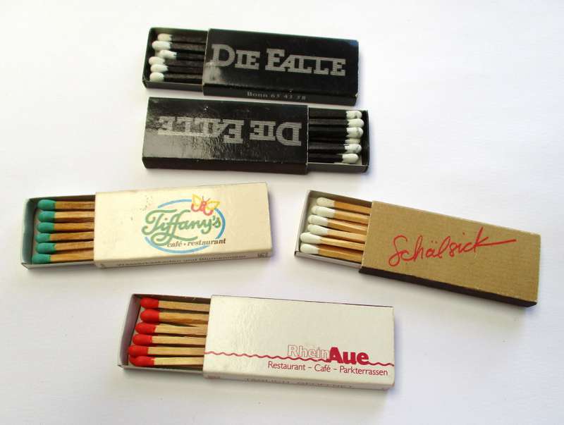 Lot of vintage Match Boxes - Bonn / Berlin etc.