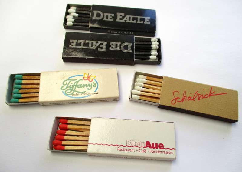 Lot of vintage Match Boxes - Bonn / Berlin etc.