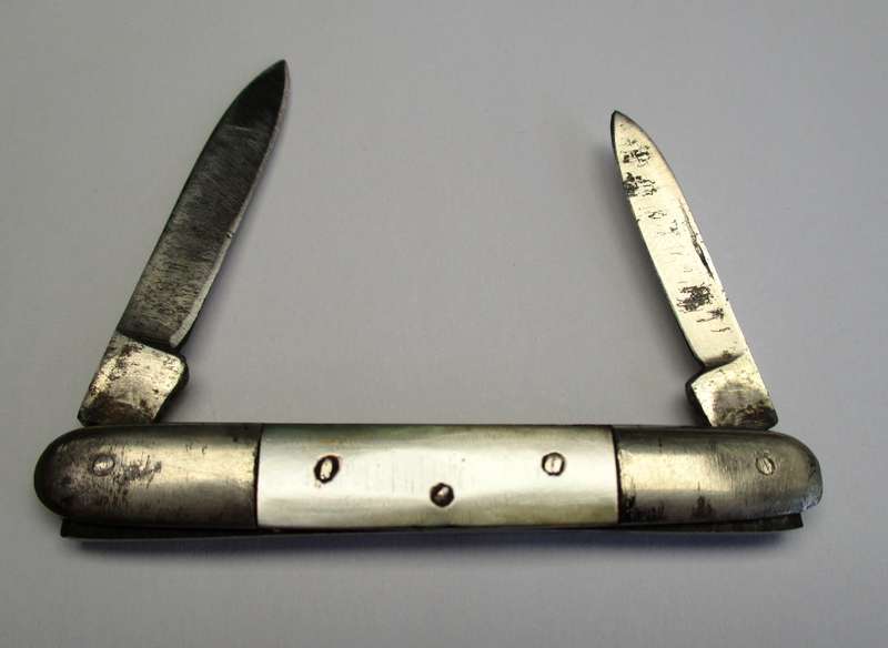 Small Antique / Vintage real Mother of Pearl Folding Knife - probably German made.