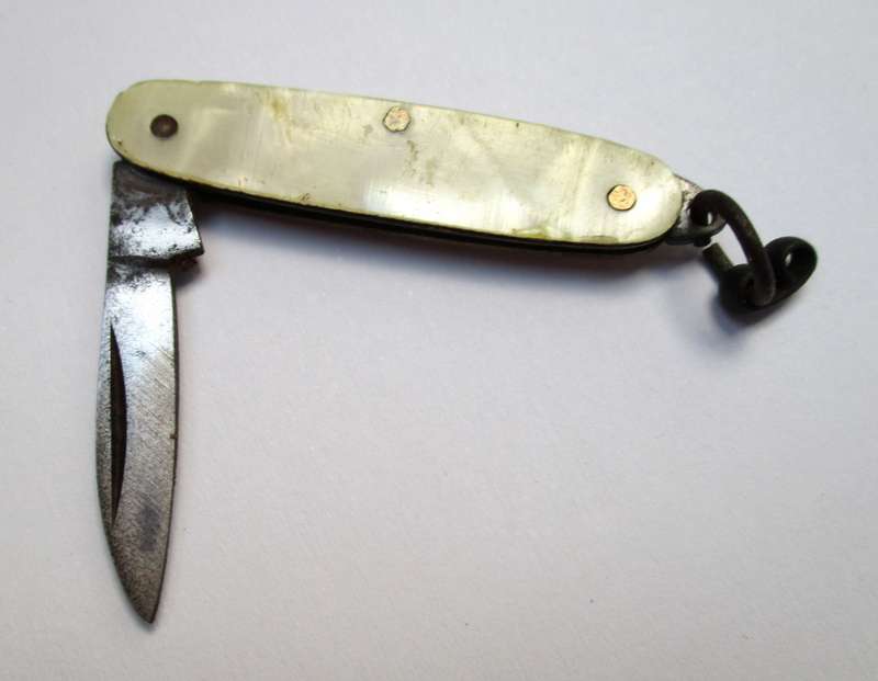 Vintage miniature Folding Knife / Pocket knife / fob knife