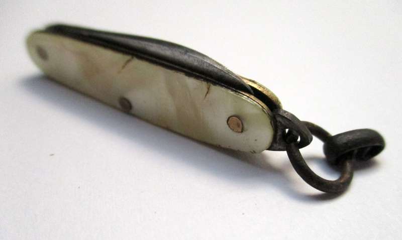 Vintage miniature Folding Knife / Pocket knife / fob knife