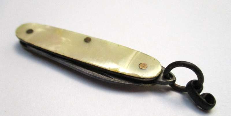 Vintage miniature Folding Knife / Pocket knife / fob knife