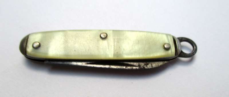 Vintage miniature USA CAMCO folding knife / fob knife / key chain knife