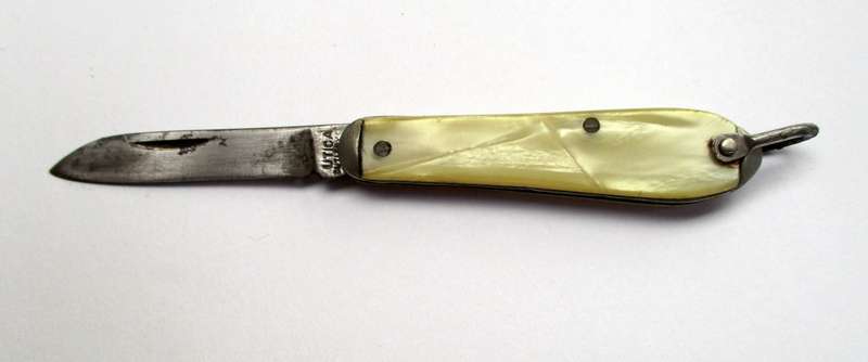 Vintage small `Teardrop` USA, Utica Cutlery Co., Folding knife / Fob knife / key chain knife