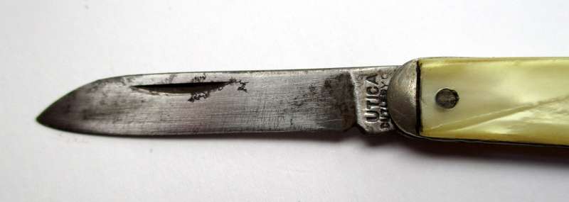 Vintage small `Teardrop` USA, Utica Cutlery Co., Folding knife / Fob knife / key chain knife
