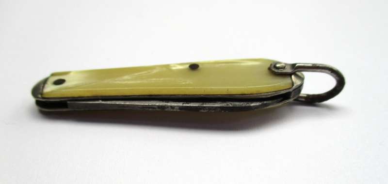 Vintage small `Teardrop` USA, Utica Cutlery Co., Folding knife / Fob knife / key chain knife