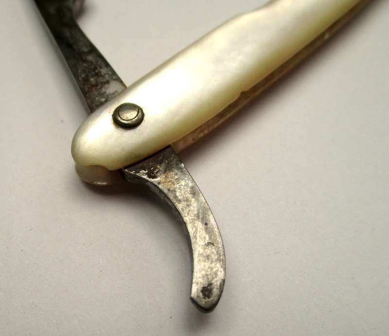 Antique Robert Klaas Cut Throat Razor - Genuine Mother of Pearl - Marked Prussia