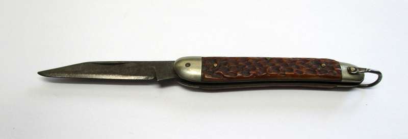 Vintage Carl Schlieper jigged bone pocket knife, made in Solingen Germany.
