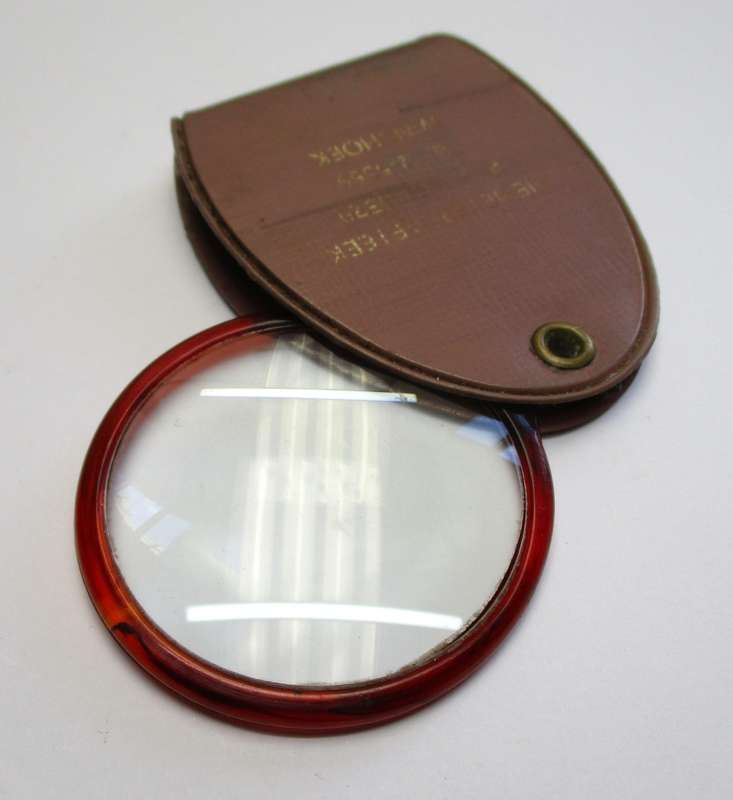 Vintage pocket magnifying glass - Windhoek Apteek