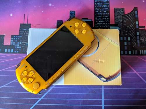Bright Yellow PSP 3000 / Slim with original box and charger