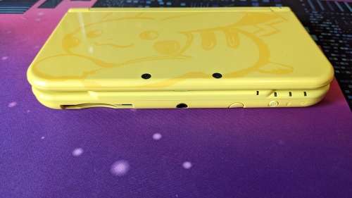Limited Edition Yellow Pikachu New Nintendo 3DS LL/XL