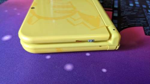 Limited Edition Yellow Pikachu New Nintendo 3DS LL/XL