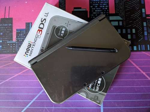 New Nintendo 3DS XL / LL Metallic Black with 128GB memory card