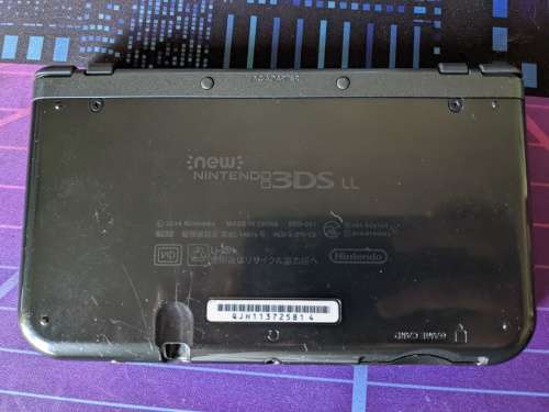 New Nintendo 3DS XL / LL Metallic Black with 128GB memory card