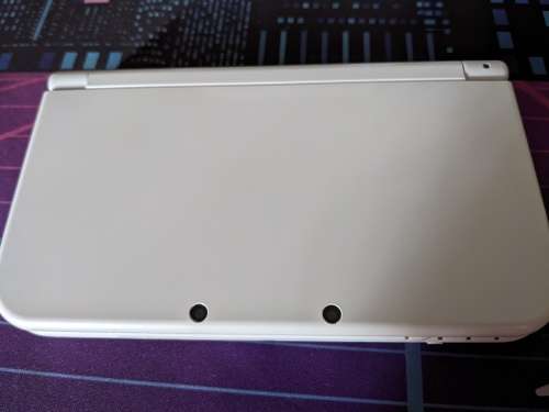 New Nintendo 3DS XL / LL White - Top IPS