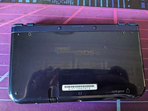 New Nintendo 3DS XL/LL FOR PARTS