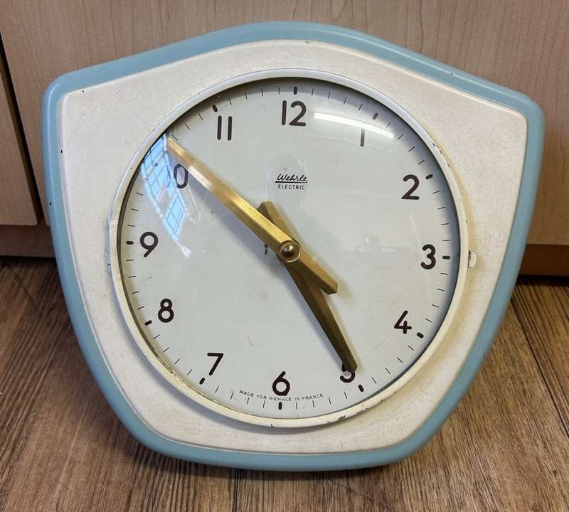 Wall clock Wehle Retro