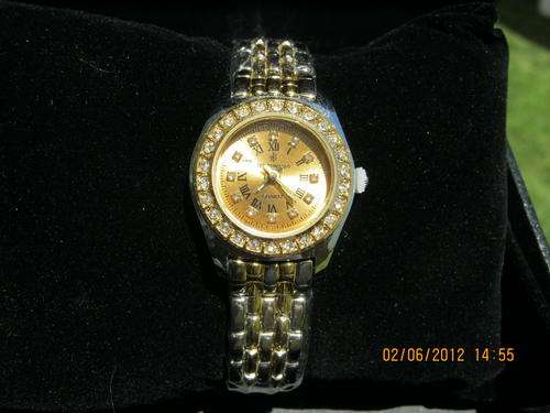 BRAND NEW TED EDWARDS LADIES WATCH STUNNING !!