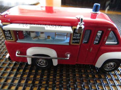 MINT!! Match Box Fire Engine Series 1939 Bedford Tanker!!
