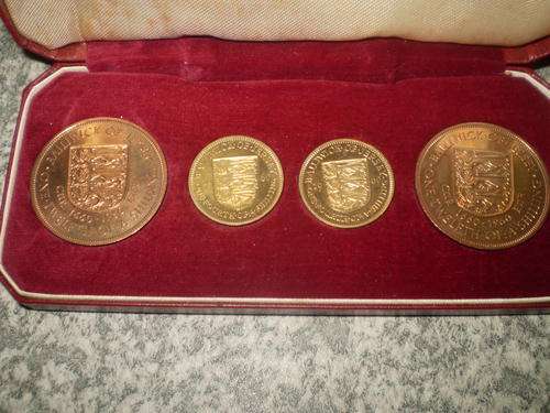 VERY SCARCE ROYAL MINT BAILIWICK OF JERSEY 1660-1960 PROOF SET STUNNING!!