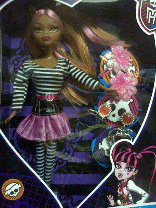 monster high dolls ***2 on auction ***