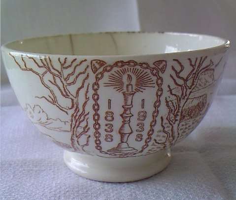 "VOORTREKKER AANDENKING" - UNIEWINKELS DIENS PORCELAIN BOWL