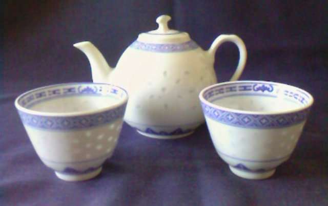 3-pc ORIENTAL TEA SET IN RICE GRAIN PATTERN
