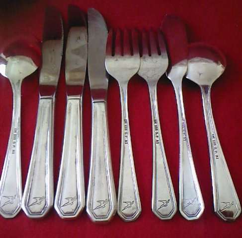 8 pieces of EM.ESS S.P. A1 SOUTH AFRICAN AIRWAYS CUTLERY