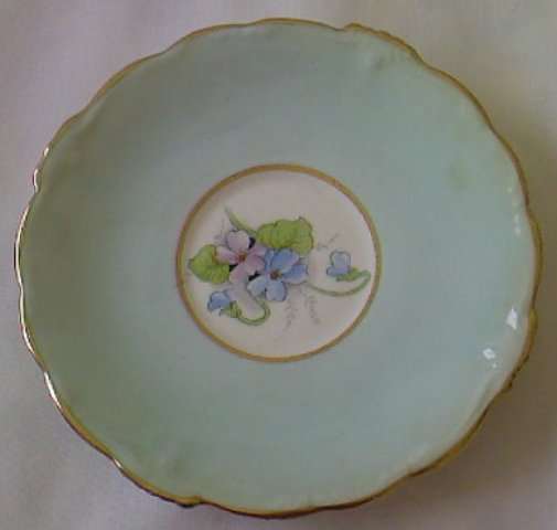 PARAGON SAUCER G4154 - HAND PAINTED VIOLETS (c1938)