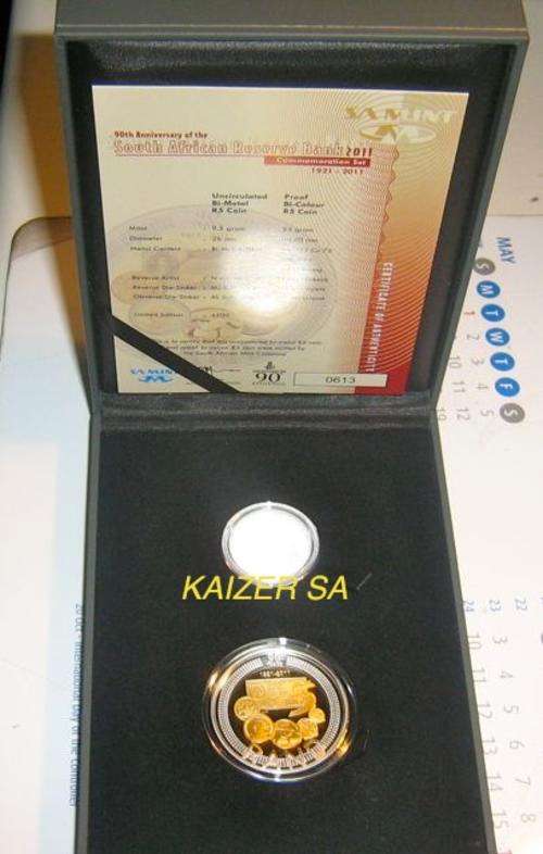1921-2011 90th Anniversary Commemoration SARB Set-leatherette case-SA Mint COA