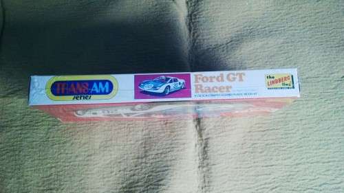 Ford GT plastic model kit -- sealed [NOS]