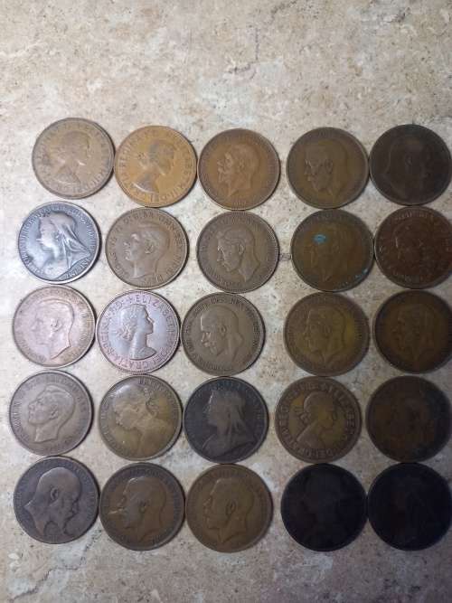 25 x UK  Pennies(not one dabble date/oldest coin 1890