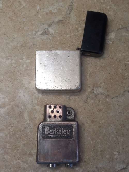 WW2 Rare vintage Berkeley windproof lighter Made in USA