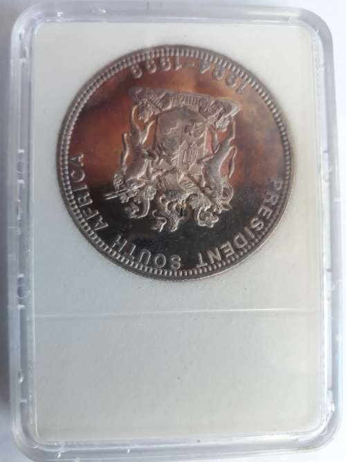 Encapsulated smiling Mandela silver medallion - Rare find!