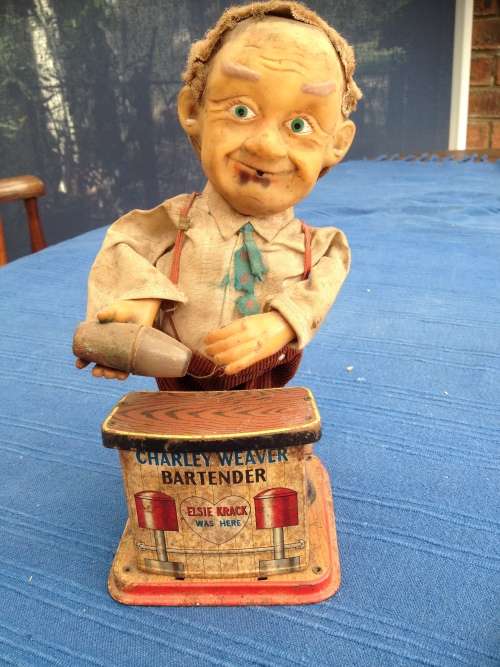 Charlie Weaver Bartender Battery Operated Vintage Tin Toy
