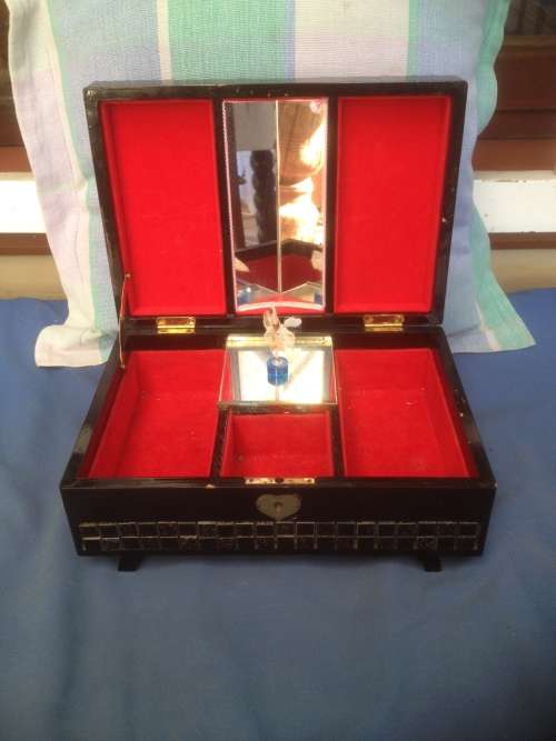 vintage musical jewelry box japanese theme