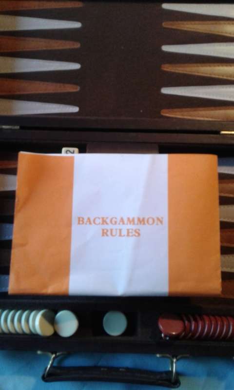 backgammon boardgame