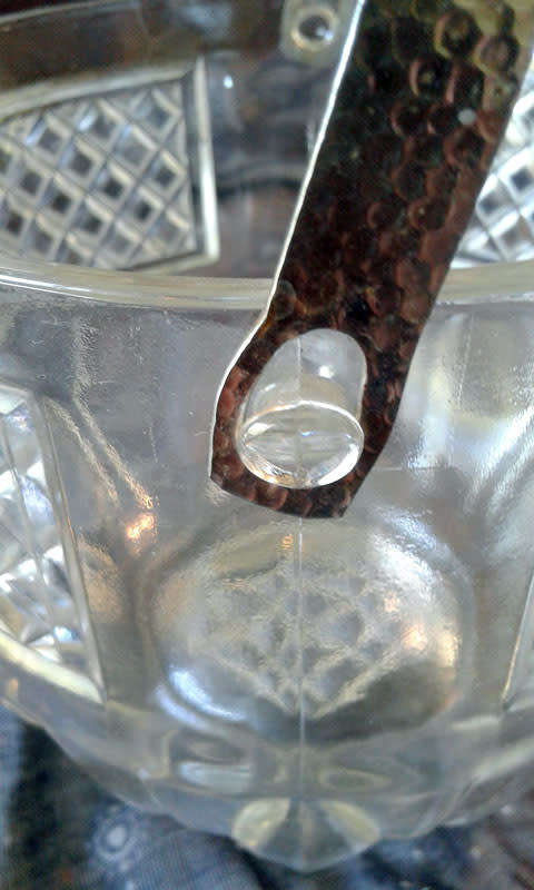 glass ice bucket with plated drainer