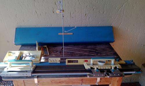 Brother-Jones KH588 Knitting Machine