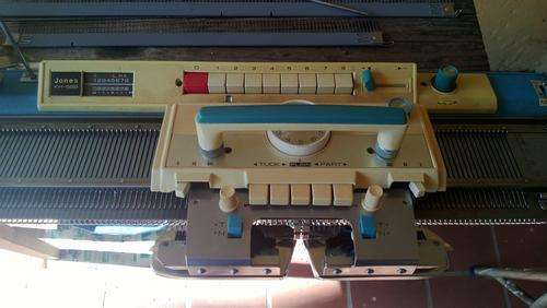 Knitting Machine