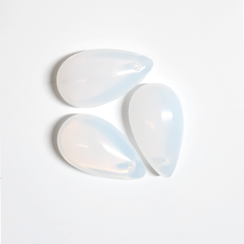 TEARDROP Glass Beads ***CLEAR*** (sold separately)