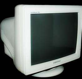 17" SAMSUNG CRT COMPUTER SCREEN