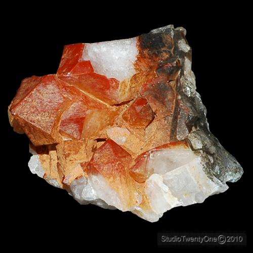 5 QUARTS ROUGH ROCK PIECES