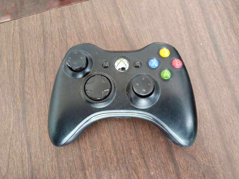 Xbox 360 E 500GB Bundle