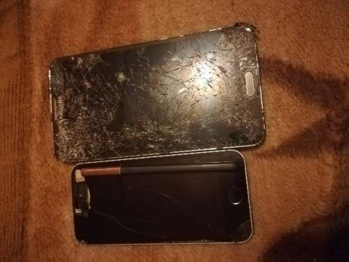 Iphone SE &  Samsung Note 4