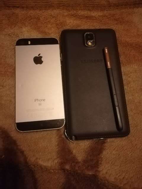 Iphone SE &  Samsung Note 4