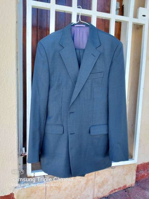 CARDUCCI WOOLRICH EXECUTIVE SUIT & PRINGLE OF SCOTLAND SHIRTWORTH R6000