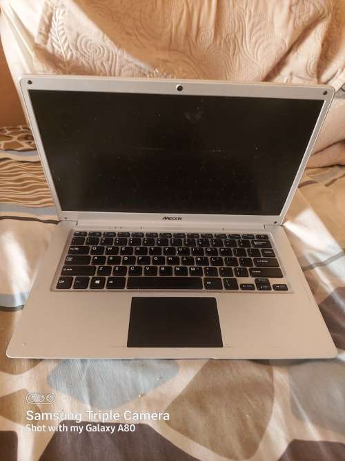 MECER Z140 C LAPTOPMecer Xpression Z140C 14-inch Notebook PC (Z140C)