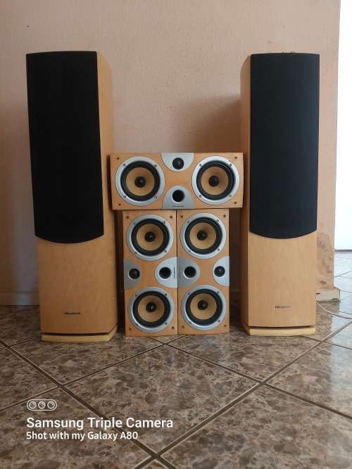 Look at this!!!Majestic Wharfedale  Pacific Evolution 30 Speakers System. Expensive piece of art
